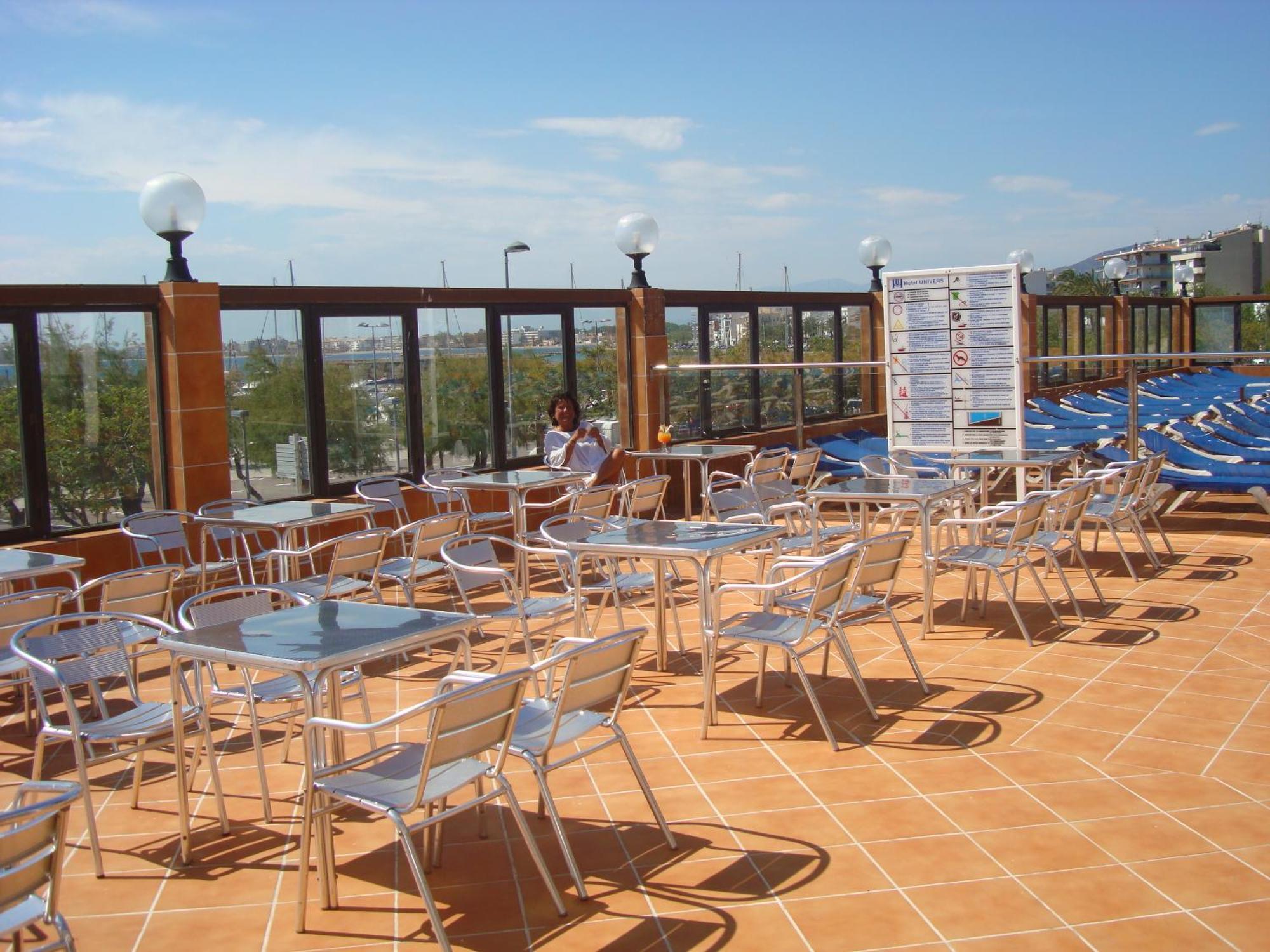 Hotel Univers Roses Luaran gambar